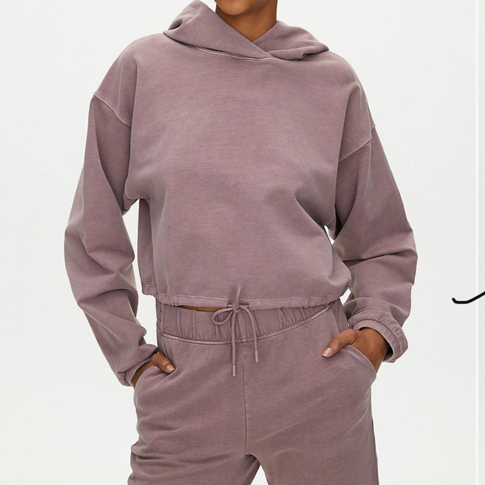 Aritzia - Weekender Sweatsuit